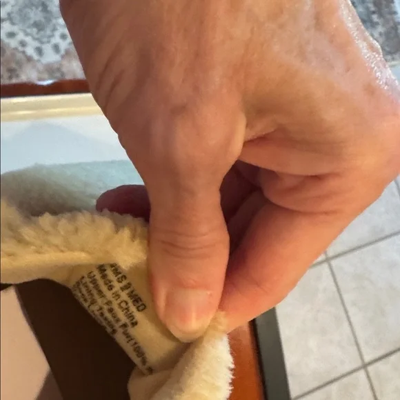 Lauren Conrad Maya Cream Memory Foam Shoes Slippers - Picture 13 of 16